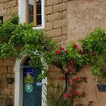 L'orca Di San Gavinu Pensión 3*