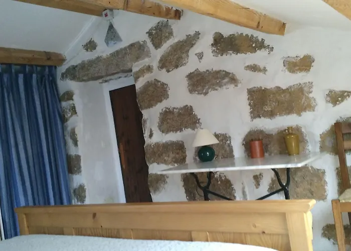 Πανσιόν L'orca Di San Gavinu 3*
