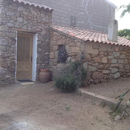 L'orca Di San Gavinu 3* Figari (Corsica)