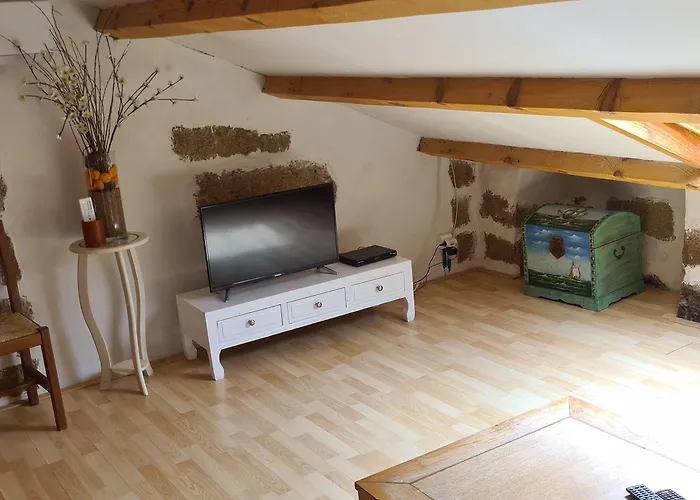 L'orca Di San Gavinu Pensjonat 3*